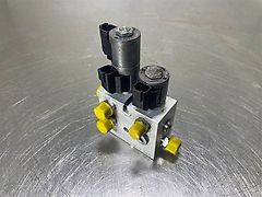 Mecalac 12MTX-6090387-Servo valve/Servoventil/Servoventiel